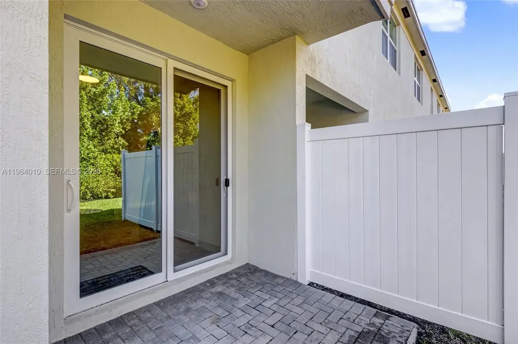 4303 Hammock Grove Drive Lake Worth FL 33467