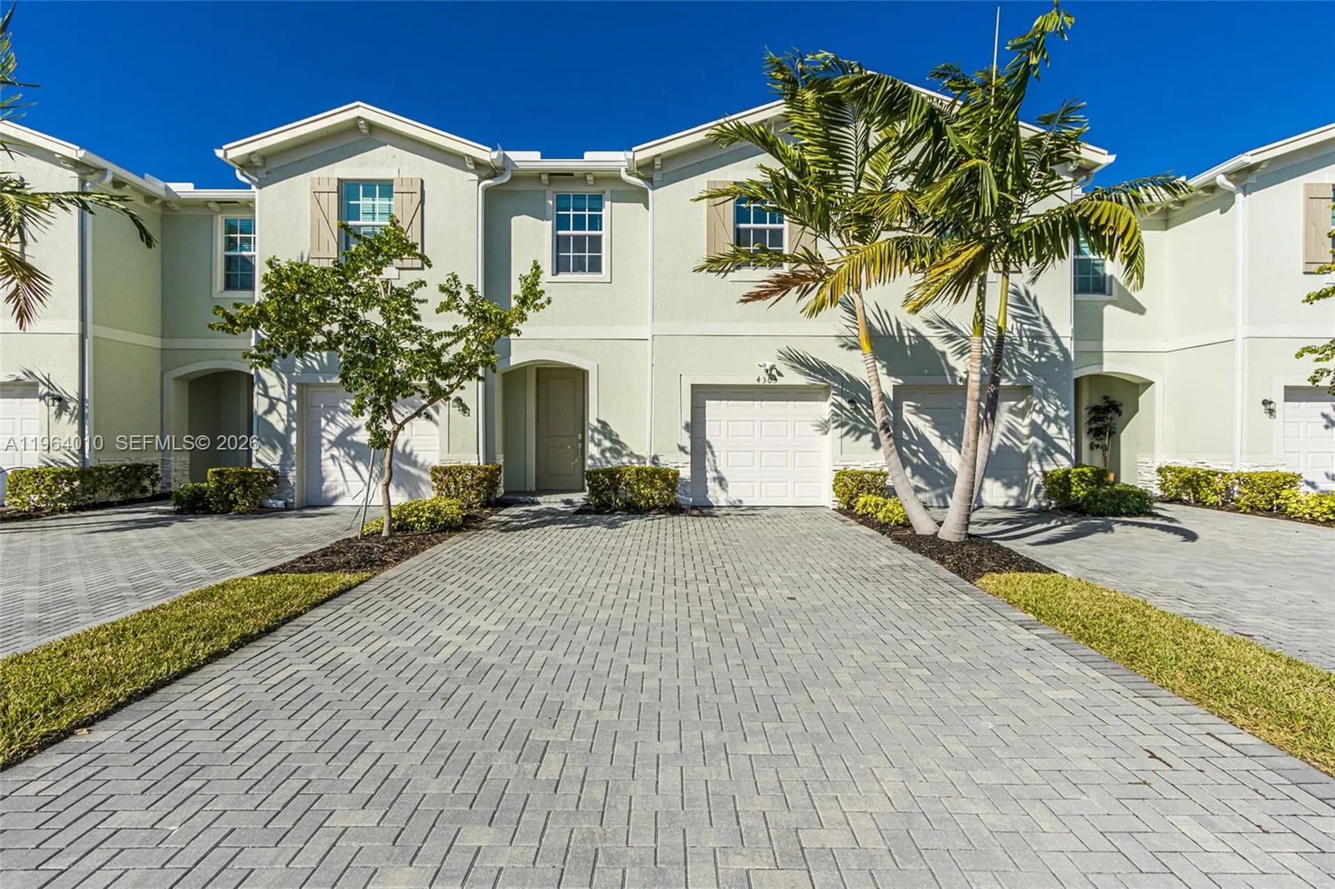 4303 Hammock Grove Drive Lake Worth FL 33467