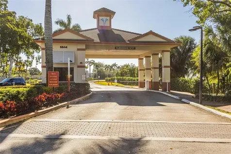 4303 Hammock Grove Drive Lake Worth FL 33467