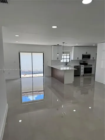 748 NW 133rd Avenue Miami FL 33182