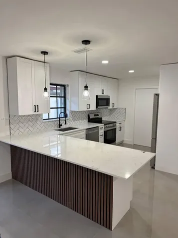 748 NW 133rd Avenue Miami FL 33182