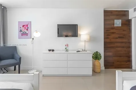 5445 Collins Avenue Miami Beach FL 33140