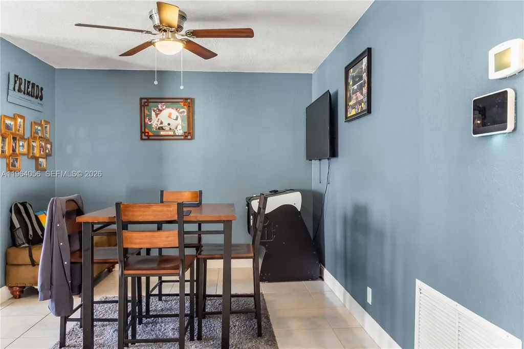 375 NW 107th Terrace Coral Springs FL 33071