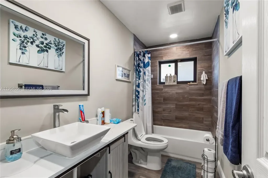 375 NW 107th Terrace Coral Springs FL 33071