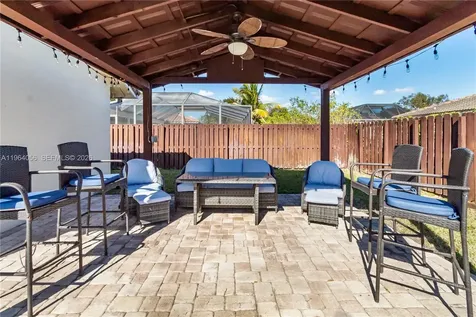 375 NW 107th Terrace Coral Springs FL 33071