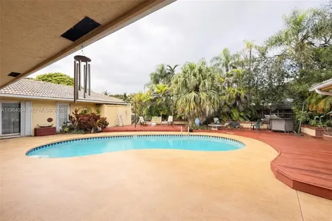 9761 SW 148th Street Miami FL 33176