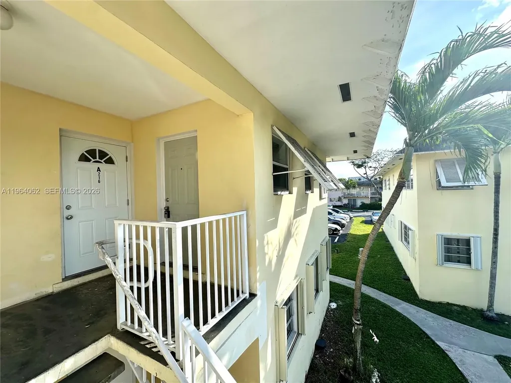 7308 SW 82nd Street Miami FL 33143