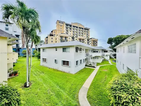 7308 SW 82nd Street Miami FL 33143