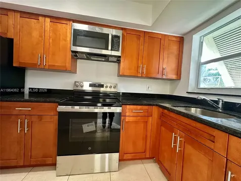 7308 SW 82nd Street Miami FL 33143