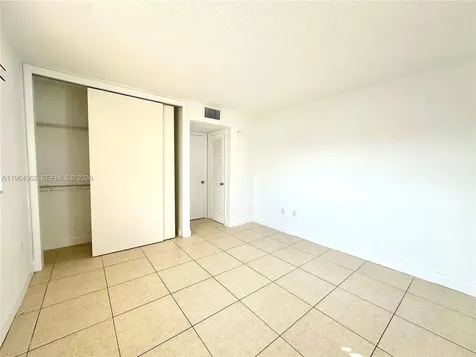 7308 SW 82nd Street Miami FL 33143