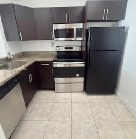 494 NW 165th St Road Miami FL 33169