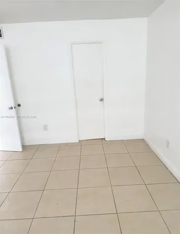 494 NW 165th St Road Miami FL 33169