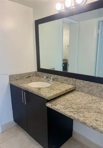 494 NW 165th St Road Miami FL 33169