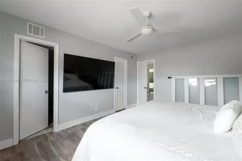 3910 Crystal Lake Drive Deerfield Beach FL 33064