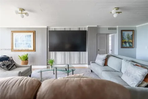 3910 Crystal Lake Drive Deerfield Beach FL 33064