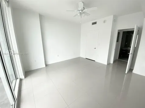 244 Biscayne Boulevard Miami FL 33132