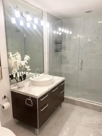 244 Biscayne Boulevard Miami FL 33132