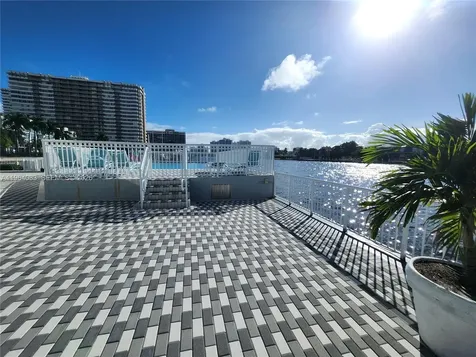 1913 S Ocean Drive Hallandale Beach FL 33009