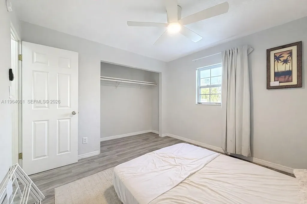 5613 N 19th Avenue S Other City - In The State Of Florida FL 33707