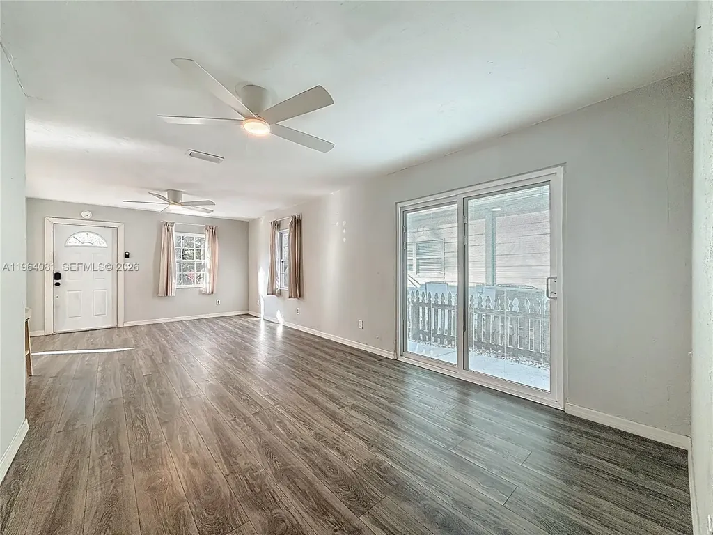 5613 N 19th Avenue S Other City - In The State Of Florida FL 33707