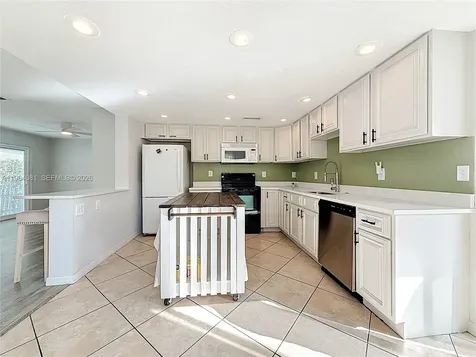 5613 N 19th Avenue S Other City - In The State Of Florida FL 33707
