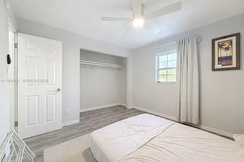 5613 N 19th Avenue S Other City - In The State Of Florida FL 33707