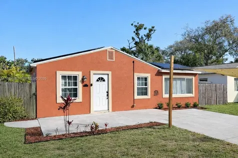 5613 N 19th Avenue S Other City - In The State Of Florida FL 33707