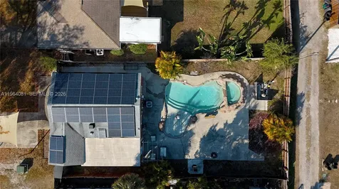 5613 N 19th Avenue S Other City - In The State Of Florida FL 33707