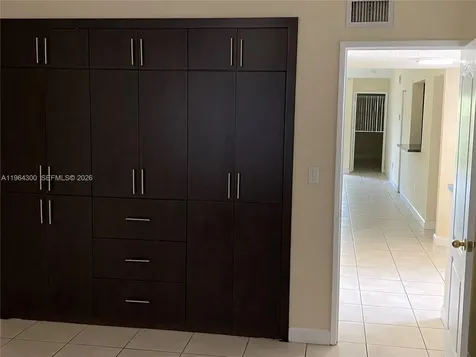 4772 NW 97th Place Doral FL 33178
