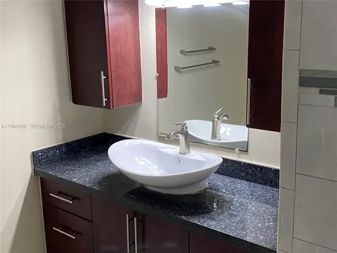 4772 NW 97th Place Doral FL 33178