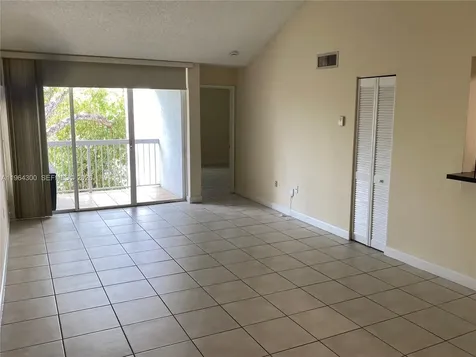 4772 NW 97th Place Doral FL 33178