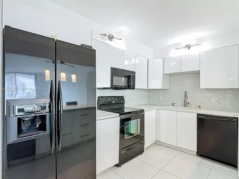 2801 NE 183rd Street Aventura FL 33160