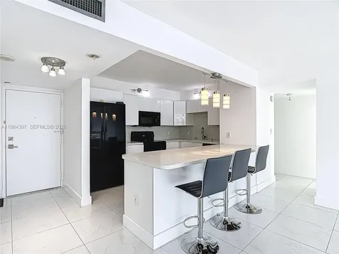 2801 NE 183rd Street Aventura FL 33160