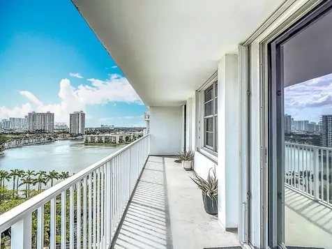 2801 NE 183rd Street Aventura FL 33160