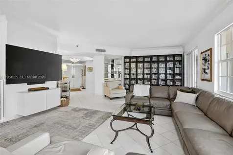 3500 Island Bl Aventura FL 33160