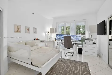 3500 Island Bl Aventura FL 33160