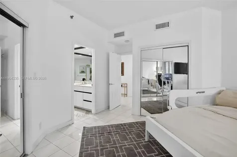 3500 Island Bl Aventura FL 33160