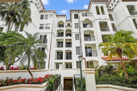 3500 Island Bl Aventura FL 33160