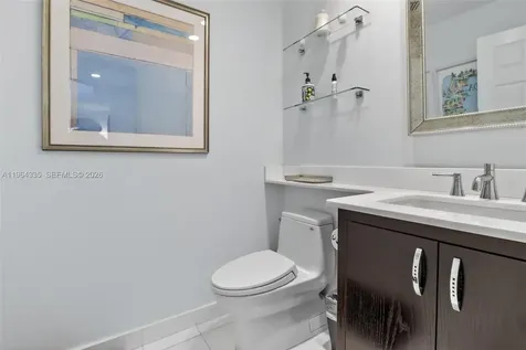 3500 Island Bl Aventura FL 33160