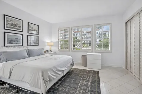 3500 Island Bl Aventura FL 33160