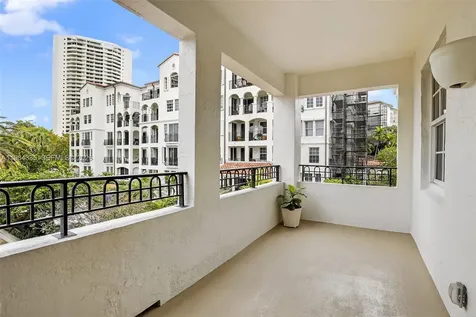 3500 Island Bl Aventura FL 33160