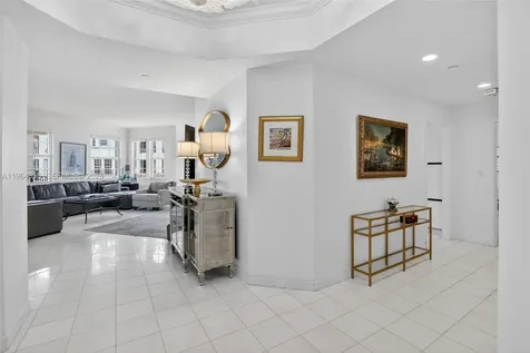 3500 Island Bl Aventura FL 33160