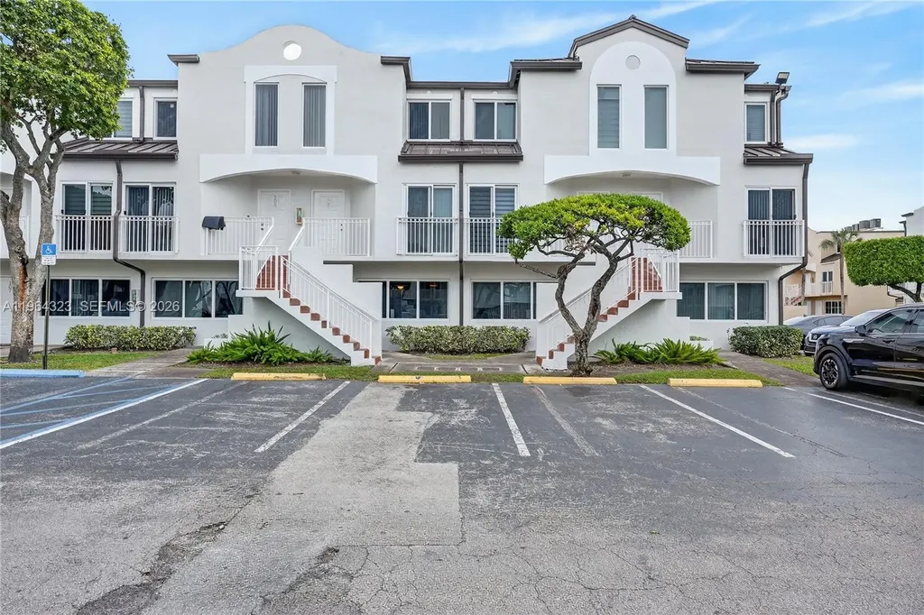 8670 NW 6th Lane Miami FL 33126