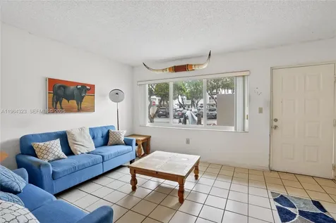 8670 NW 6th Lane Miami FL 33126
