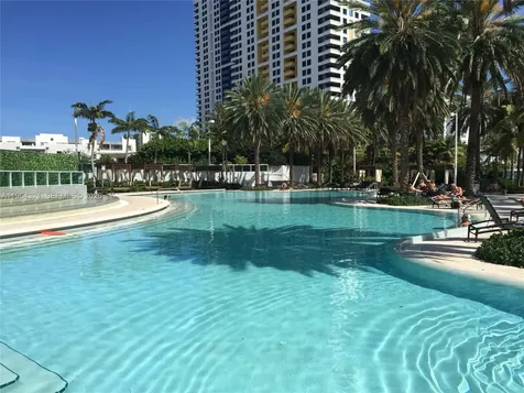 1500 Bay Road Miami Beach FL 33139