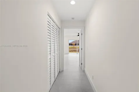 560 SW Carter Avenue Port St. Lucie FL 34983