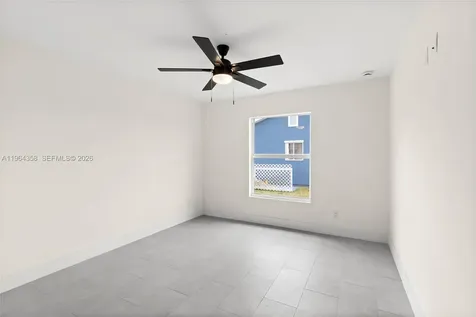 560 SW Carter Avenue Port St. Lucie FL 34983