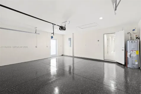 560 SW Carter Avenue Port St. Lucie FL 34983