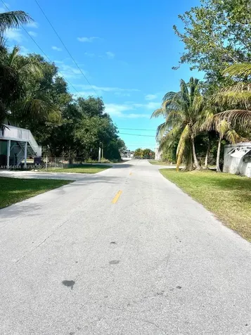 31107 Avenue I Big Pine FL 33043