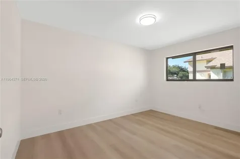 10675 NW 30th Place Sunrise FL 33322
